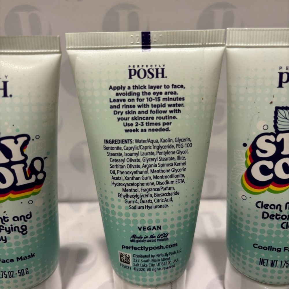 Perfectly Posh Stay Cool Clean Mint and Detoxifying Clay Cooling Face Mask - Picture 2 of 3